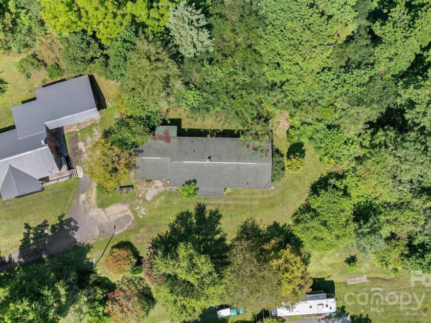 651 Lower Stecoah Road, Robbinsville, NC 28771.  MLS# CAR4293028, YatesRealty ID 32477. 