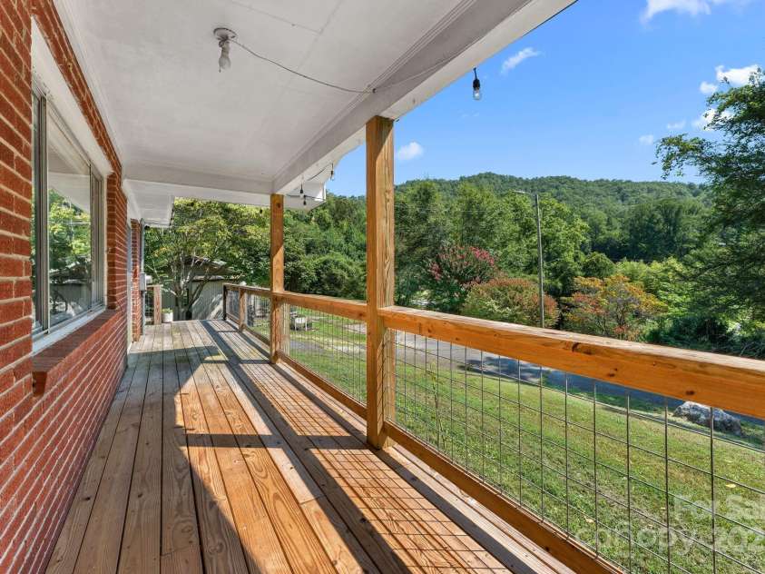 651 Lower Stecoah Road, Robbinsville, NC 28771.  MLS# CAR4293028, YatesRealty ID 32477. 