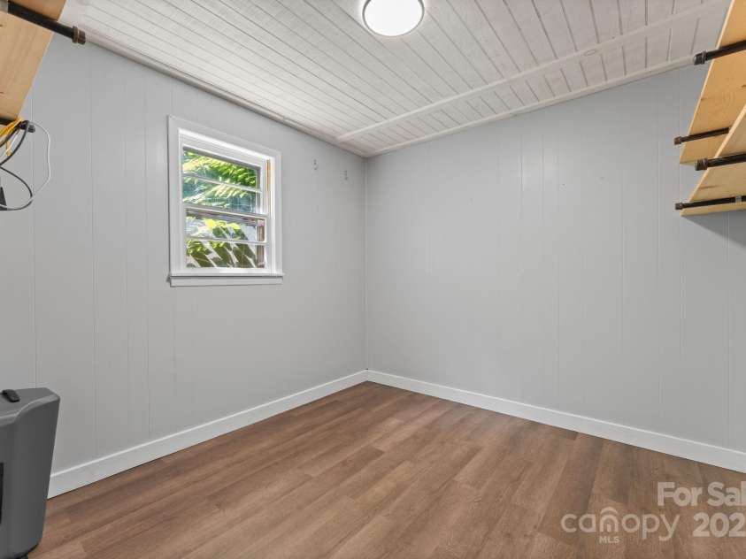 651 Lower Stecoah Road, Robbinsville, NC 28771.  MLS# CAR4293028, YatesRealty ID 32477. 