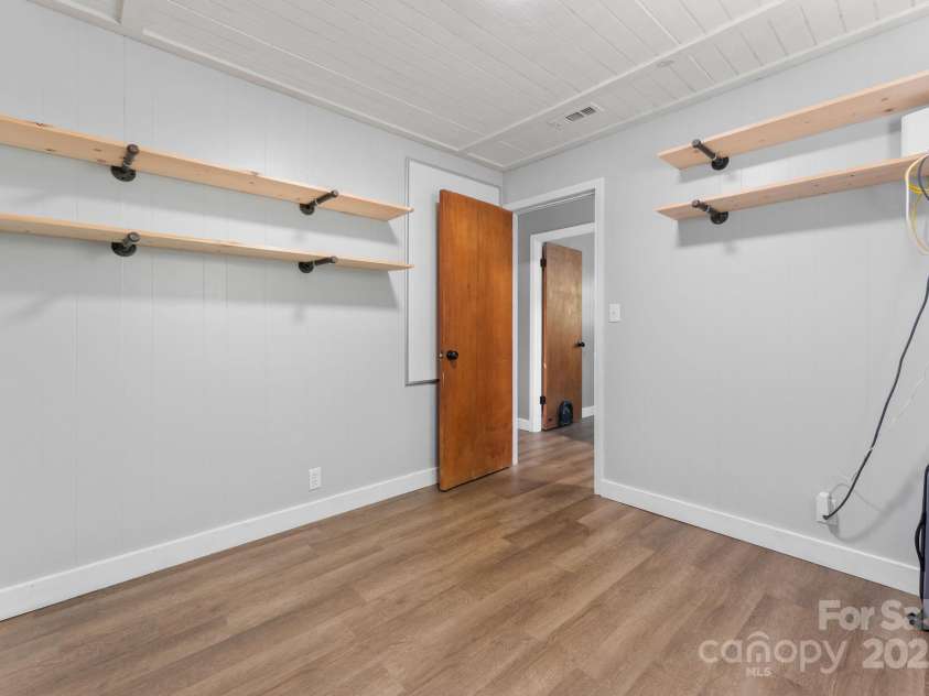 651 Lower Stecoah Road, Robbinsville, NC 28771.  MLS# CAR4293028, YatesRealty ID 32477. 