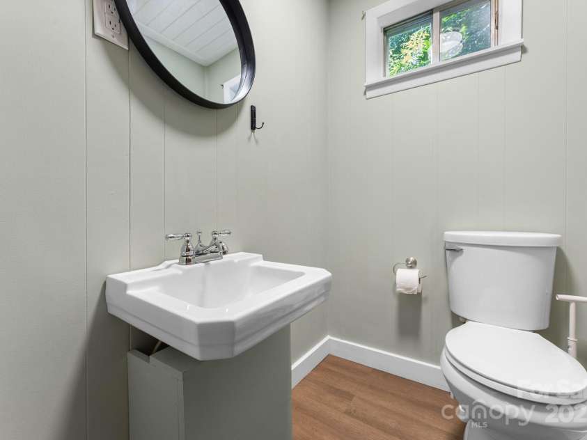 651 Lower Stecoah Road, Robbinsville, NC 28771.  MLS# CAR4293028, YatesRealty ID 32477. 