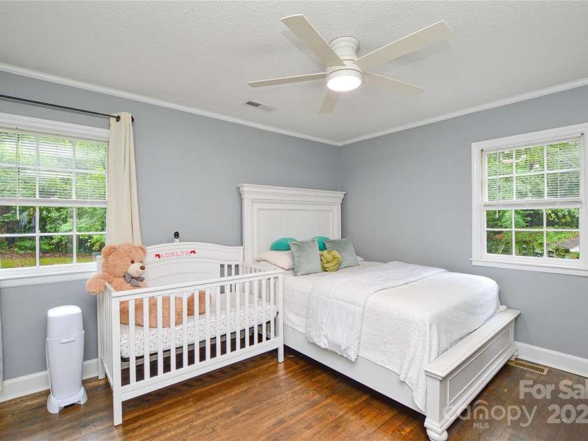 110 Mauney Circle, Gastonia, NC 28052.  MLS# CAR4292700, YatesRealty ID 32479. 