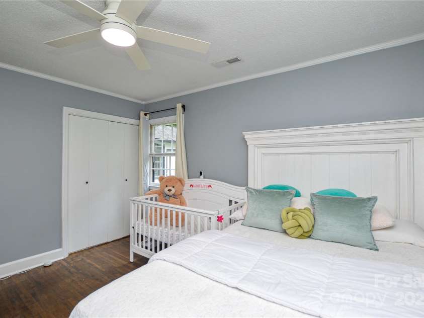 110 Mauney Circle, Gastonia, NC 28052.  MLS# CAR4292700, YatesRealty ID 32479. 