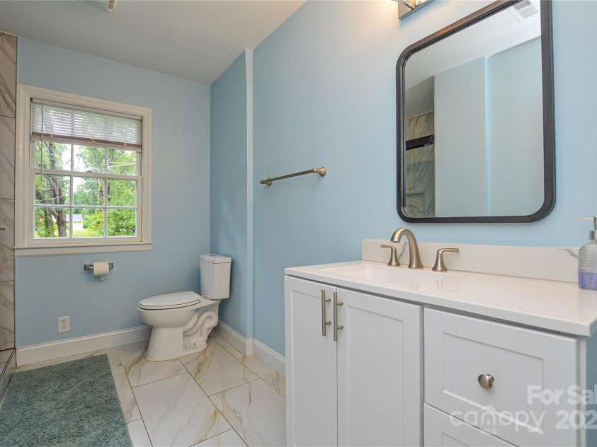 110 Mauney Circle, Gastonia, NC 28052.  MLS# CAR4292700, YatesRealty ID 32479. 