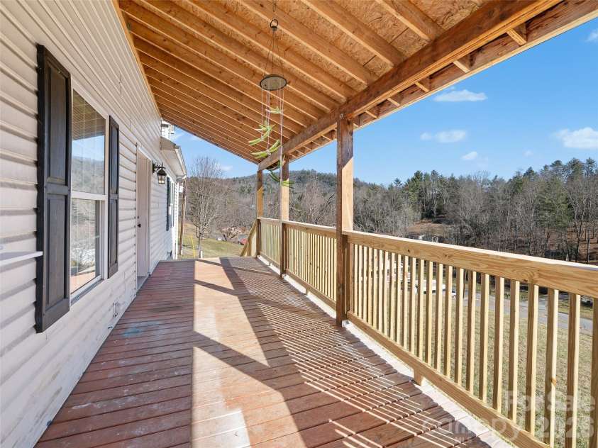 221 Creed Pittman Road, Spruce Pine, NC 28777.  MLS# CAR4337288, YatesRealty ID 3248. 