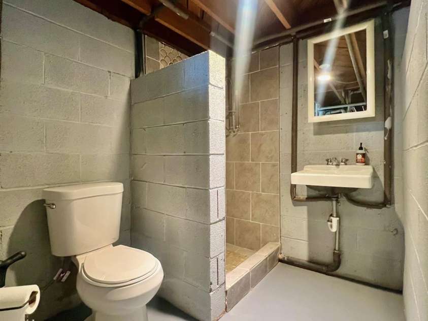 469 Radio Road, Taylorsville, NC 28681.  MLS# CAR4162803, YatesRealty ID 3248. 