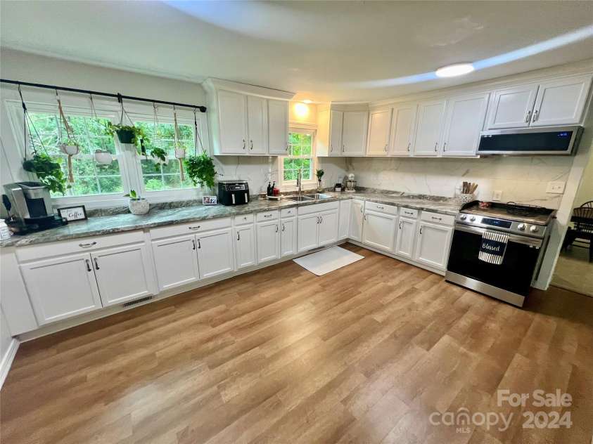 469 Radio Road, Taylorsville, NC 28681.  MLS# CAR4162803, YatesRealty ID 3248. 