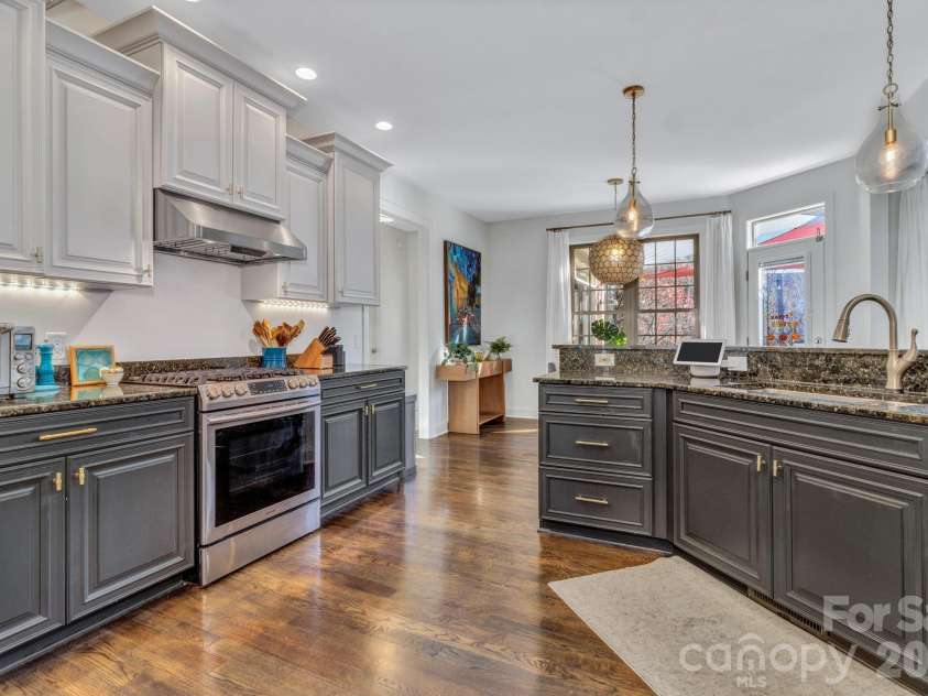46 Stone House Road, Arden, NC 28704.  MLS# CAR4392059, YatesRealty ID 32481. 