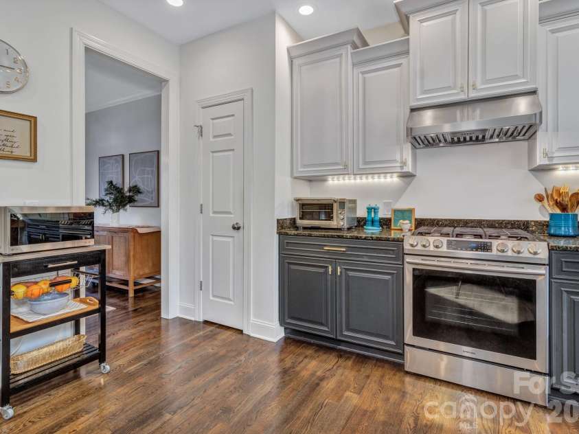 46 Stone House Road, Arden, NC 28704.  MLS# CAR4392059, YatesRealty ID 32481. 