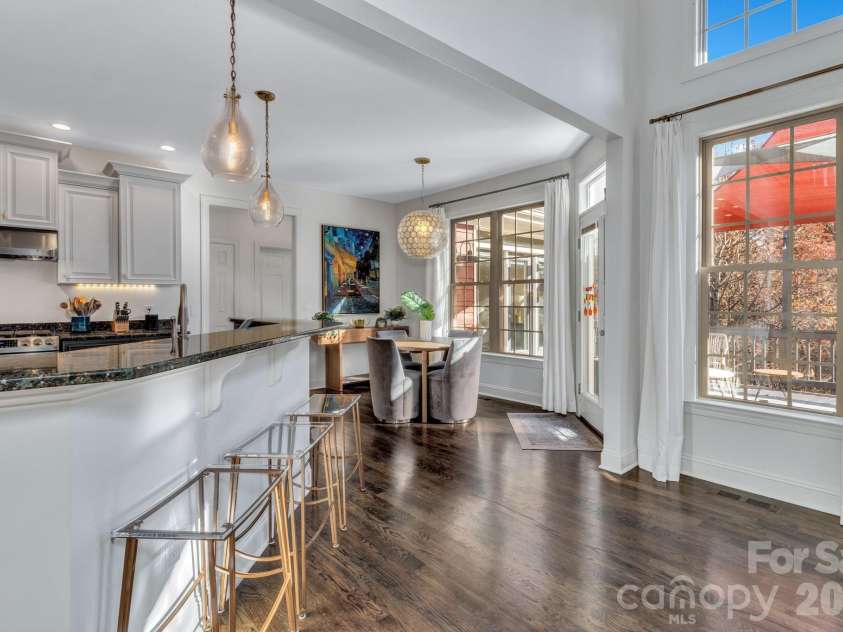 46 Stone House Road, Arden, NC 28704.  MLS# CAR4392059, YatesRealty ID 32481. Breakfast Bar