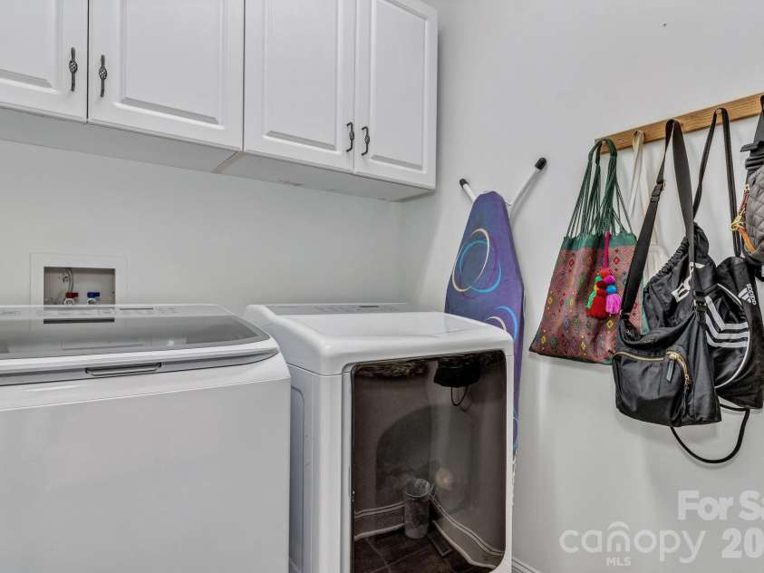 46 Stone House Road, Arden, NC 28704.  MLS# CAR4392059, YatesRealty ID 32481. Laundry Room