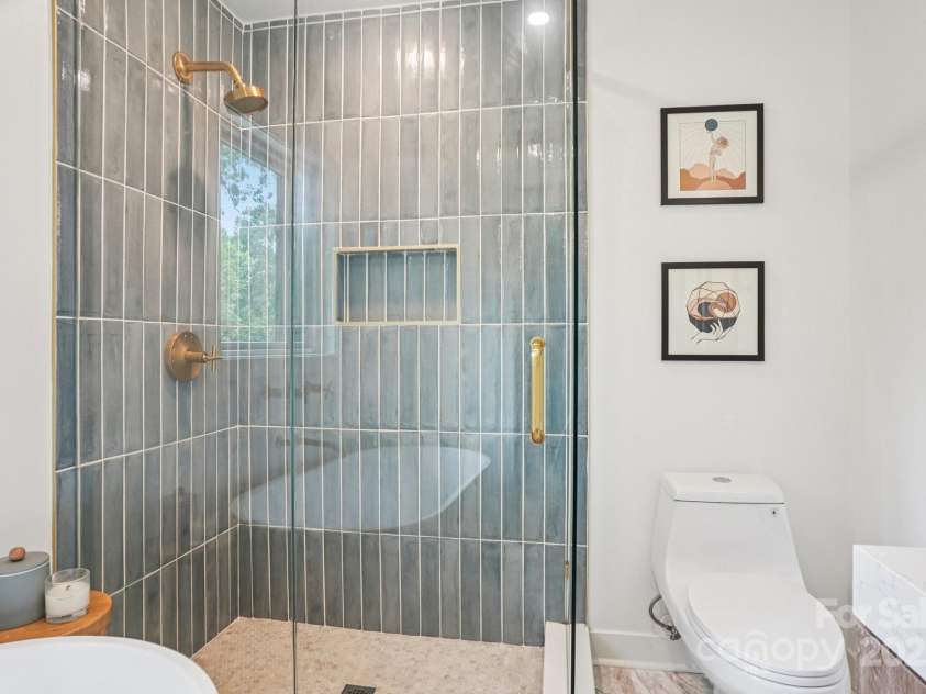 6038 Old Providence Road, Charlotte, NC 28226.  MLS# CAR4289995, YatesRealty ID 32481. 