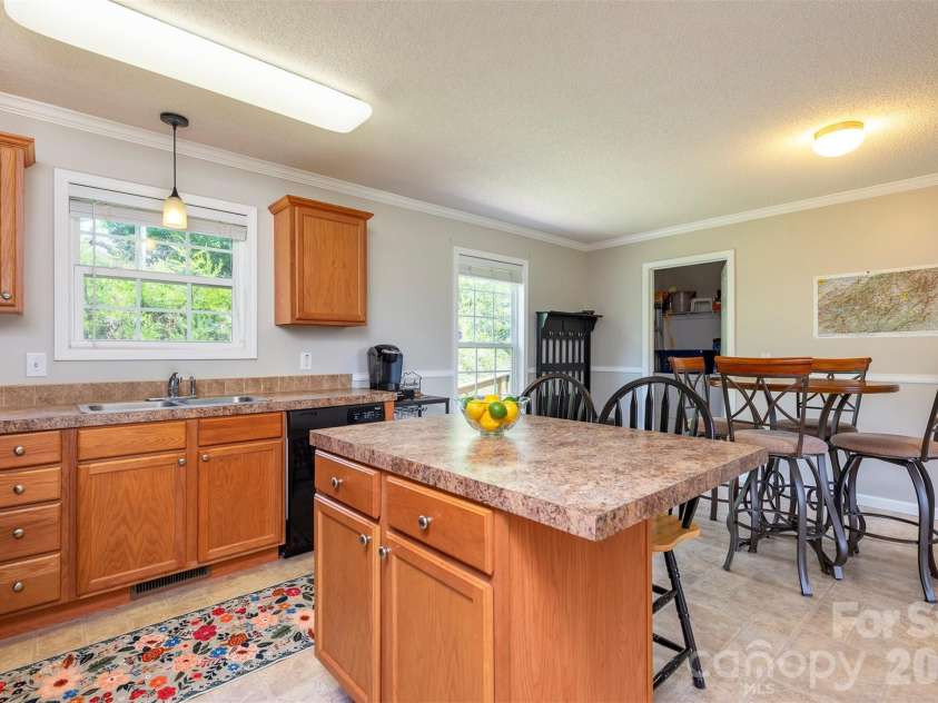 25 Inglescott Way, Alexander, NC 28701.  MLS# CAR4389101, YatesRealty ID 32482. 