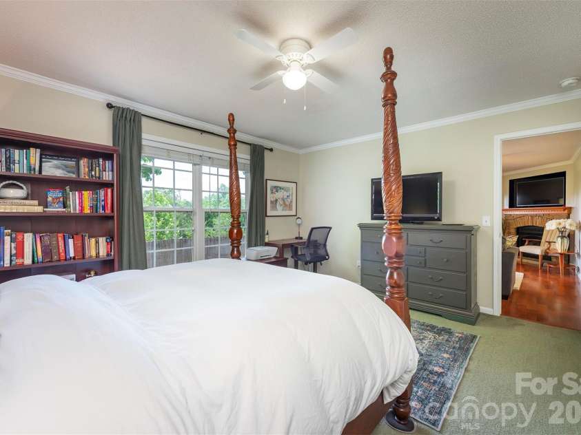 25 Inglescott Way, Alexander, NC 28701.  MLS# CAR4389101, YatesRealty ID 32482. 