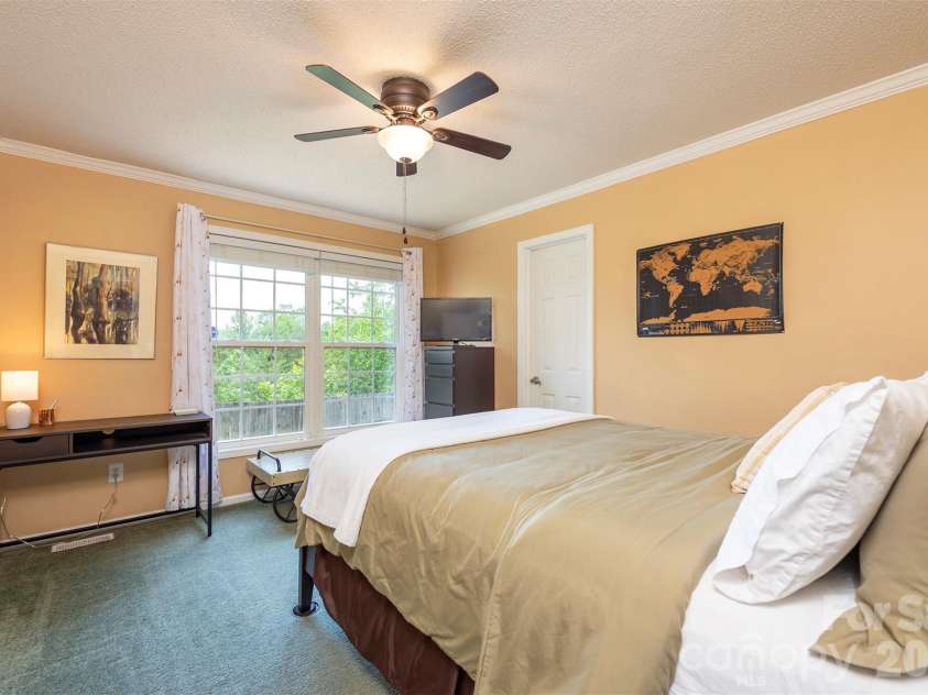 25 Inglescott Way, Alexander, NC 28701.  MLS# CAR4389101, YatesRealty ID 32482. 