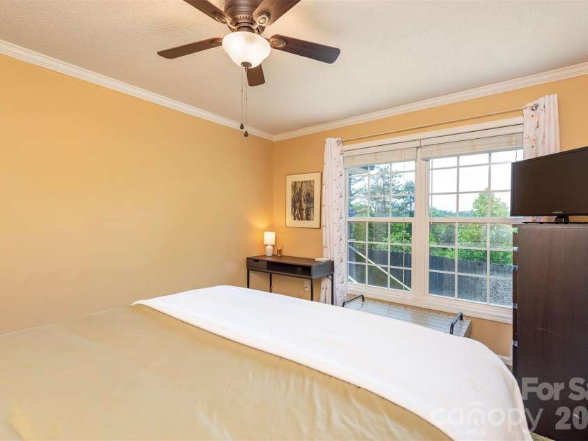 25 Inglescott Way, Alexander, NC 28701.  MLS# CAR4389101, YatesRealty ID 32482. 