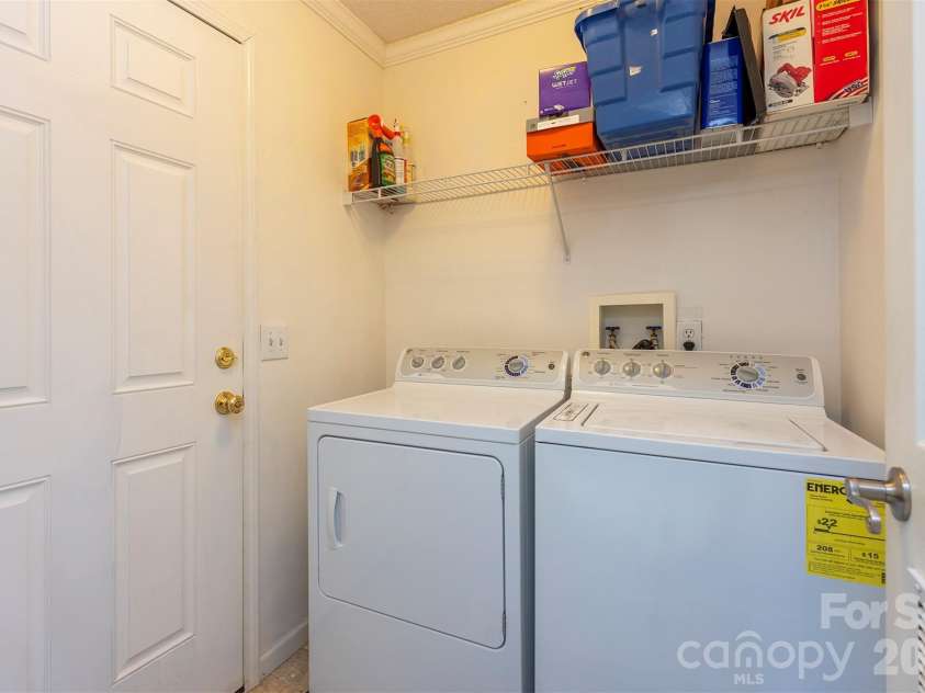 25 Inglescott Way, Alexander, NC 28701.  MLS# CAR4389101, YatesRealty ID 32482. 