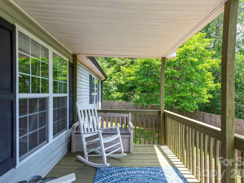 25 Inglescott Way, Alexander, NC 28701.  MLS# CAR4389101, YatesRealty ID 32482. 