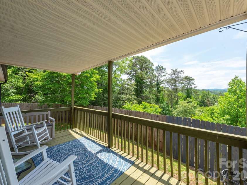 25 Inglescott Way, Alexander, NC 28701.  MLS# CAR4389101, YatesRealty ID 32482. 