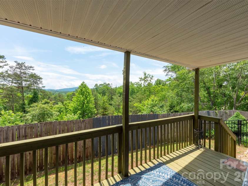 25 Inglescott Way, Alexander, NC 28701.  MLS# CAR4389101, YatesRealty ID 32482. 