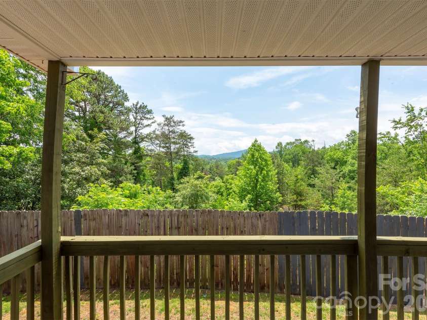 25 Inglescott Way, Alexander, NC 28701.  MLS# CAR4389101, YatesRealty ID 32482. 