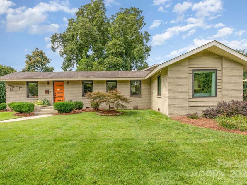 4200 Firethorne Road, Charlotte, NC 28205.  MLS# CAR4291370, YatesRealty ID 32482. 