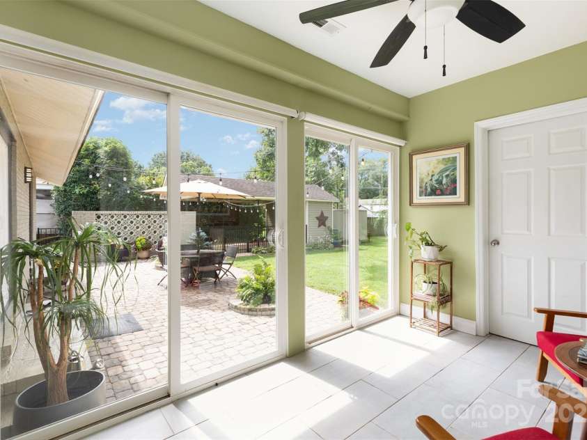 4200 Firethorne Road, Charlotte, NC 28205.  MLS# CAR4291370, YatesRealty ID 32482. 