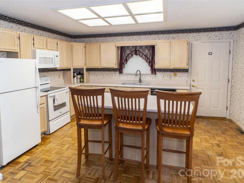 101 Friar Tuck Lane, Maggie Valley, NC 28751.  MLS# CAR4395488, YatesRealty ID 32483. 