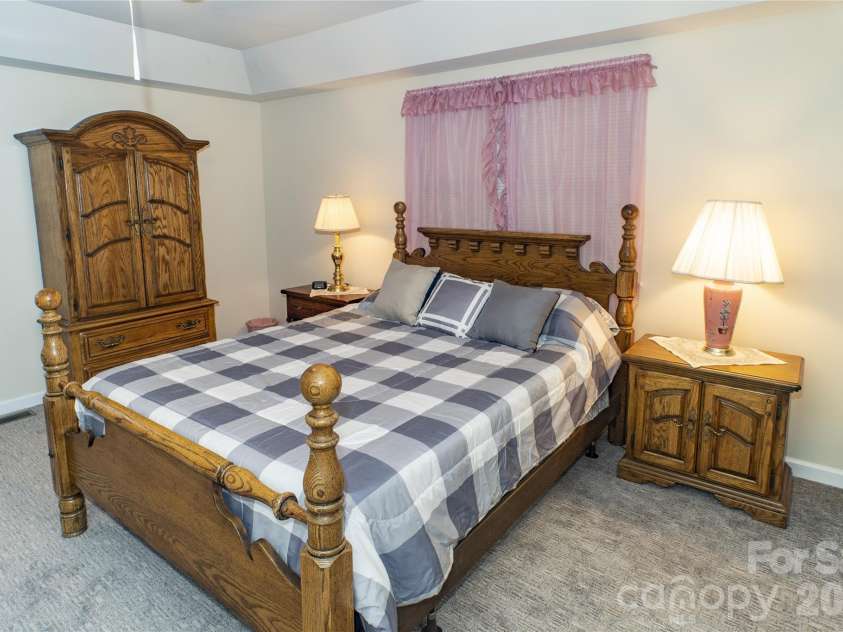 101 Friar Tuck Lane, Maggie Valley, NC 28751.  MLS# CAR4395488, YatesRealty ID 32483. 