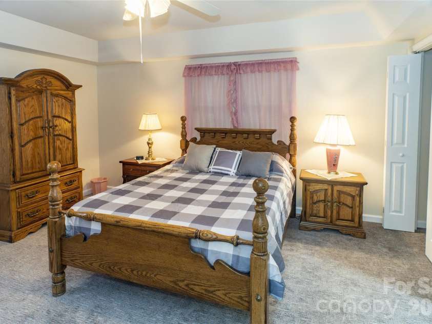 101 Friar Tuck Lane, Maggie Valley, NC 28751.  MLS# CAR4395488, YatesRealty ID 32483. 