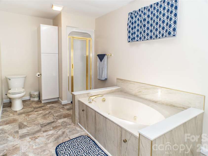 101 Friar Tuck Lane, Maggie Valley, NC 28751.  MLS# CAR4395488, YatesRealty ID 32483. 
