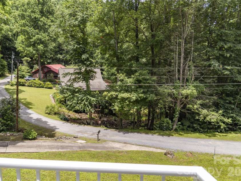 101 Friar Tuck Lane, Maggie Valley, NC 28751.  MLS# CAR4395488, YatesRealty ID 32483. 