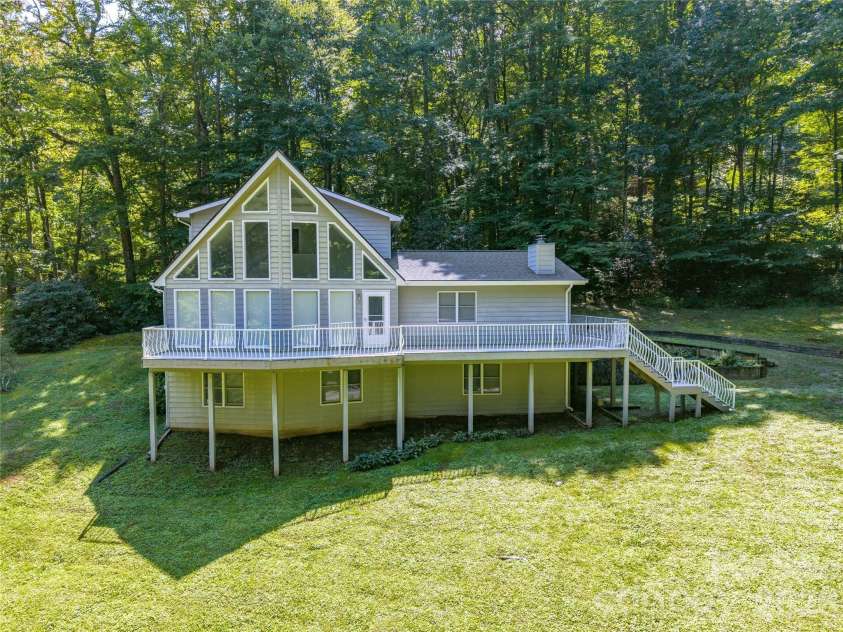 101 Friar Tuck Lane, Maggie Valley, NC 28751.  MLS# CAR4395488, YatesRealty ID 32483. 