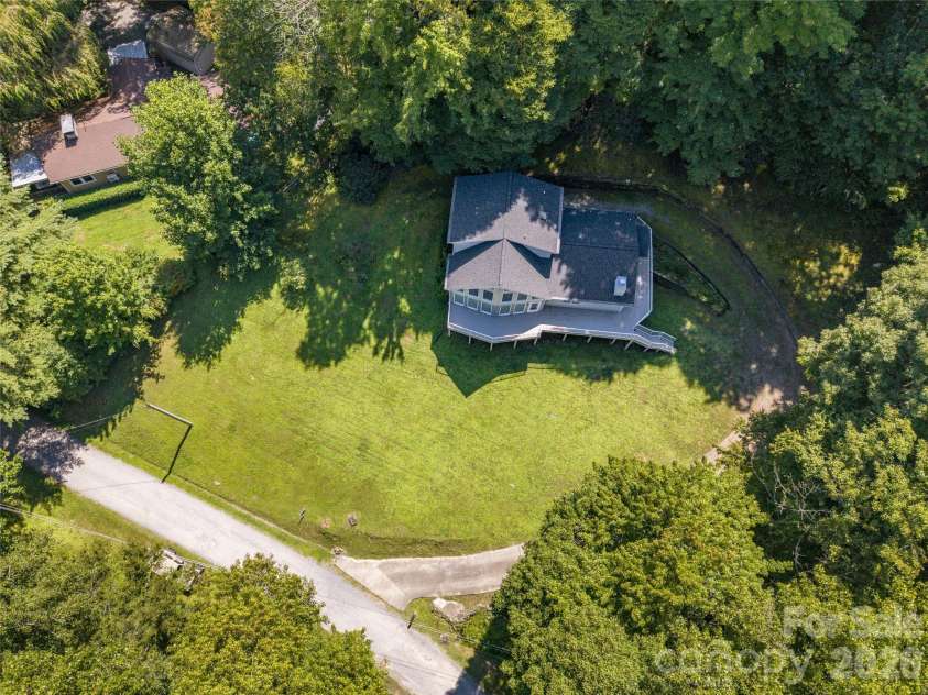 101 Friar Tuck Lane, Maggie Valley, NC 28751.  MLS# CAR4395488, YatesRealty ID 32483. 