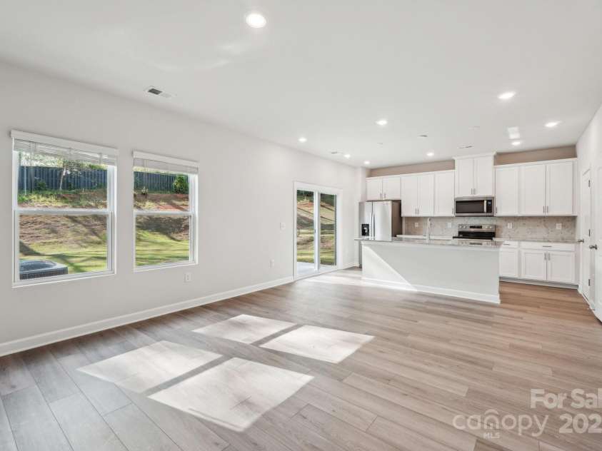 301 Alden Court, Shelby, NC 28152.  MLS# CAR4286421, YatesRealty ID 32486. 