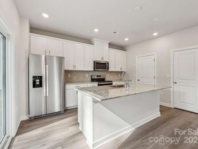 301 Alden Court, Shelby, NC 28152.  MLS# CAR4286421, YatesRealty ID 32486. 