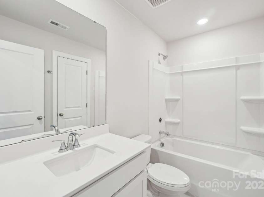 301 Alden Court, Shelby, NC 28152.  MLS# CAR4286421, YatesRealty ID 32486. 