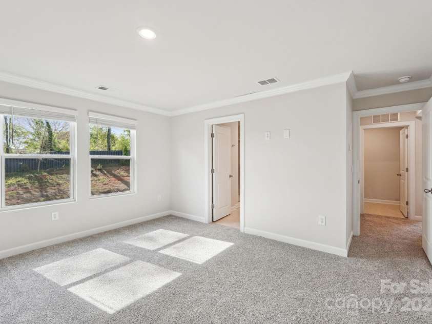 301 Alden Court, Shelby, NC 28152.  MLS# CAR4286421, YatesRealty ID 32486. 