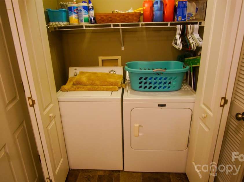 112 White Plains Drive, Kings Mountain, NC 28086.  MLS# CAR4289421, YatesRealty ID 32488. 