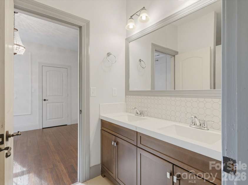 9831 Minnie Lemmond Lane, Charlotte, NC 28227.  MLS# CAR4396396, YatesRealty ID 32488. 