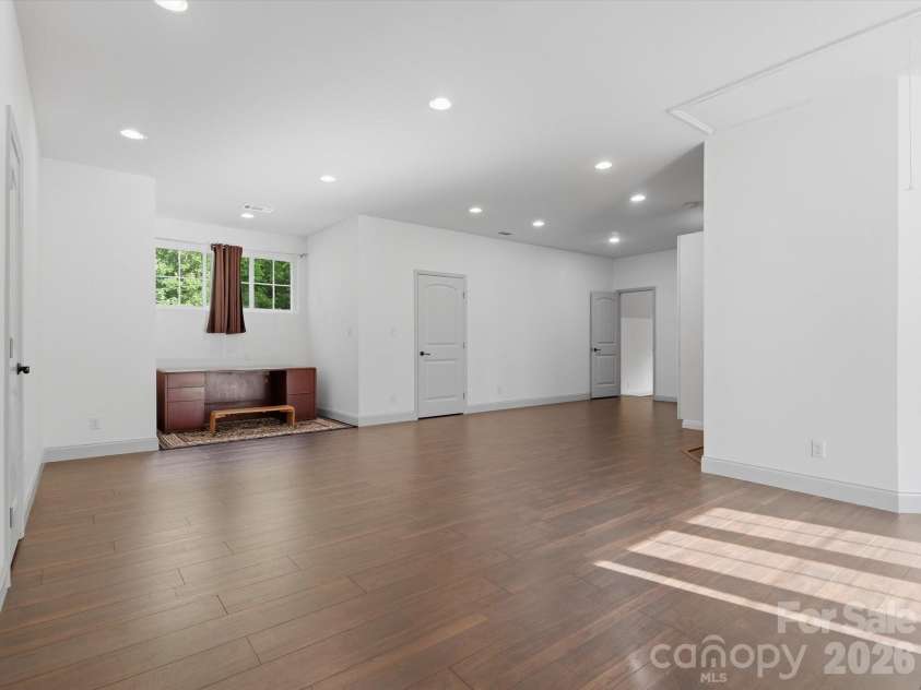9831 Minnie Lemmond Lane, Charlotte, NC 28227.  MLS# CAR4396396, YatesRealty ID 32488. 