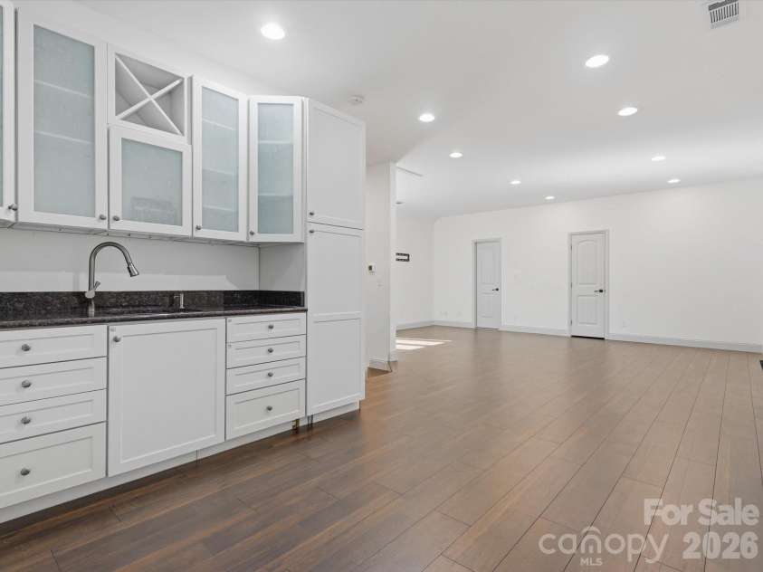 9831 Minnie Lemmond Lane, Charlotte, NC 28227.  MLS# CAR4396396, YatesRealty ID 32488. 