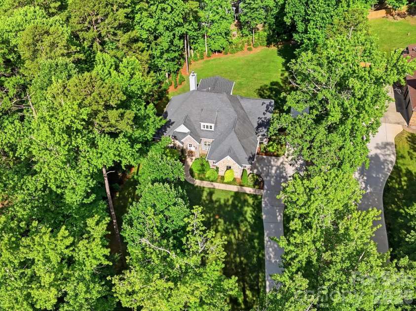9831 Minnie Lemmond Lane, Charlotte, NC 28227.  MLS# CAR4396396, YatesRealty ID 32488. 