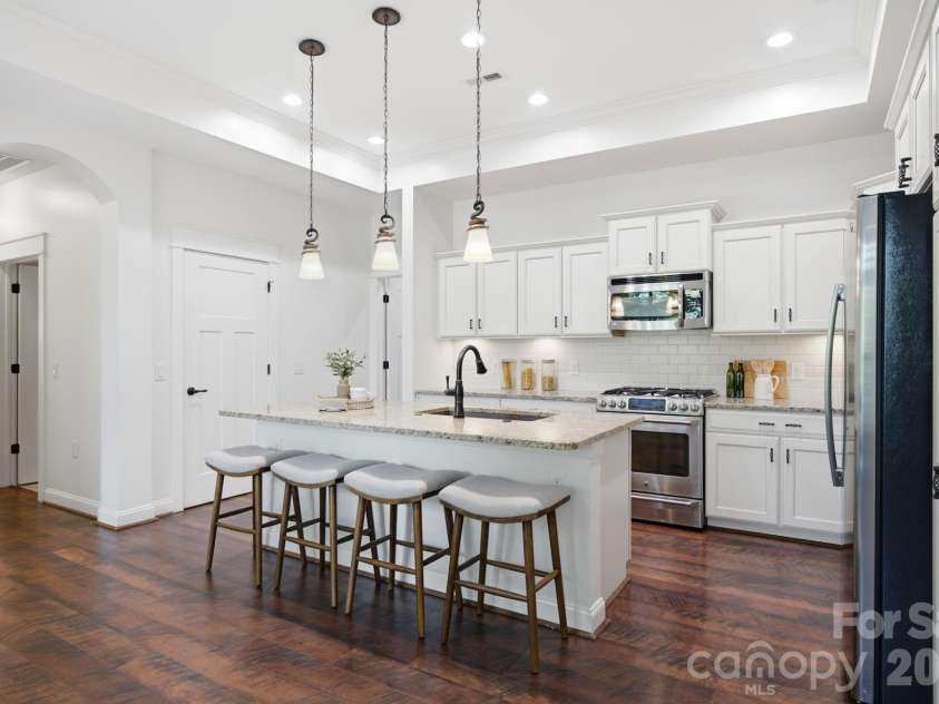 18745 Daymark Drive, Cornelius, NC 28031.  MLS# CAR4396017, YatesRealty ID 32489. 