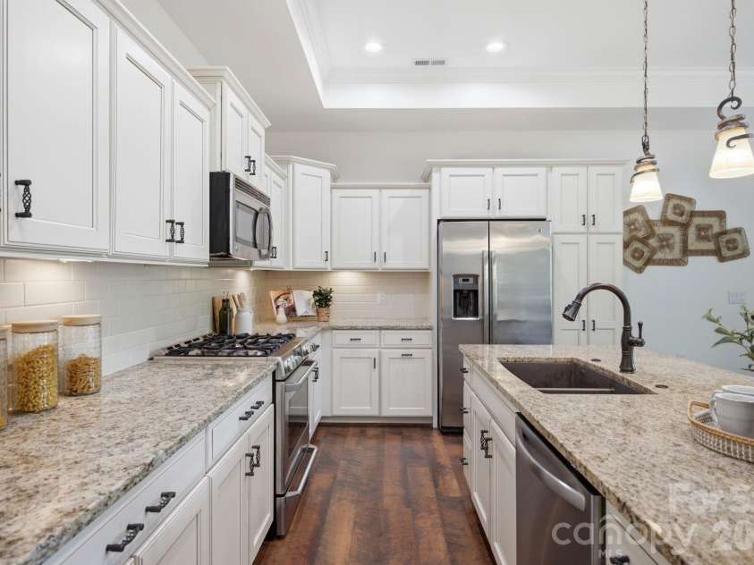 18745 Daymark Drive, Cornelius, NC 28031.  MLS# CAR4396017, YatesRealty ID 32489. 