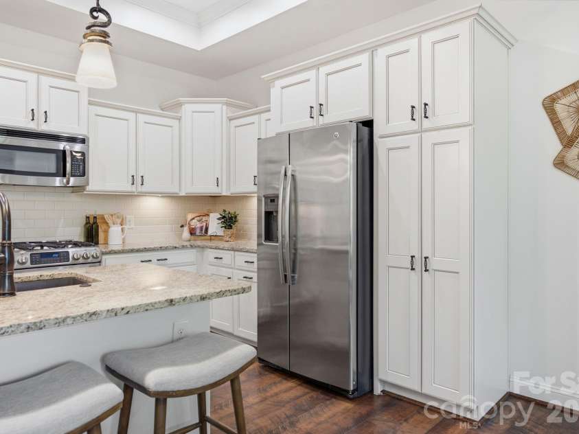18745 Daymark Drive, Cornelius, NC 28031.  MLS# CAR4396017, YatesRealty ID 32489. 