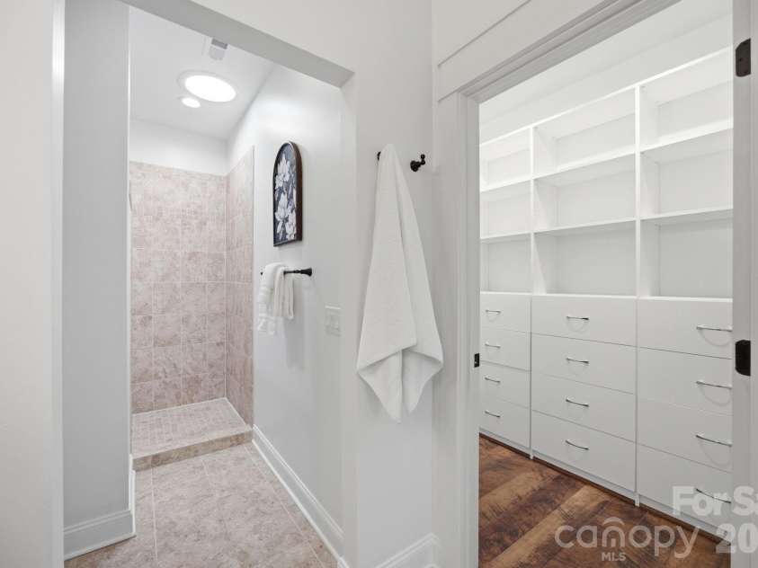 18745 Daymark Drive, Cornelius, NC 28031.  MLS# CAR4396017, YatesRealty ID 32489. 