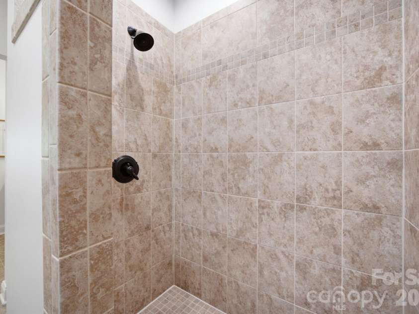 18745 Daymark Drive, Cornelius, NC 28031.  MLS# CAR4396017, YatesRealty ID 32489. 