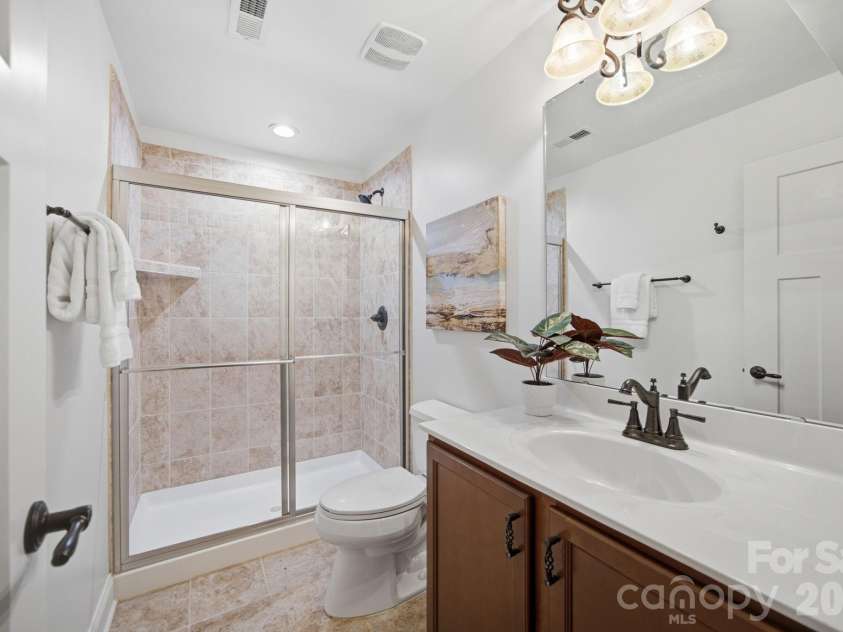 18745 Daymark Drive, Cornelius, NC 28031.  MLS# CAR4396017, YatesRealty ID 32489. 