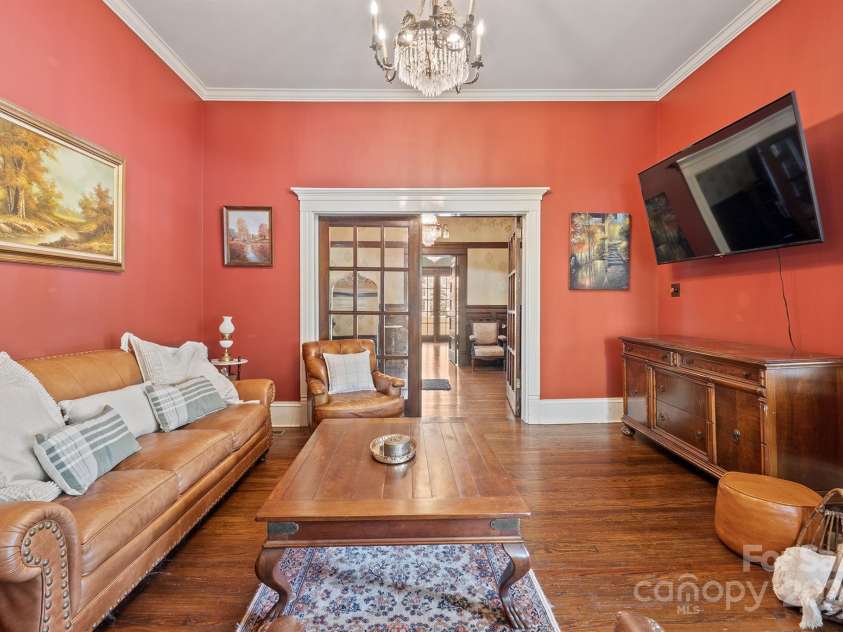 506 MAIN Street, Lenoir, NC 28645.  MLS# CAR4293002, YatesRealty ID 32489. 